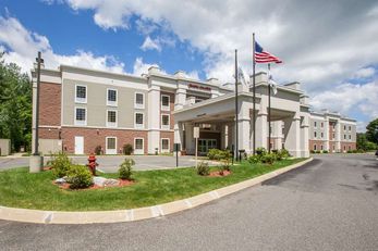 Hampton Inn & Suites Lenox