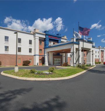 Hampton Inn & Suites Lenox