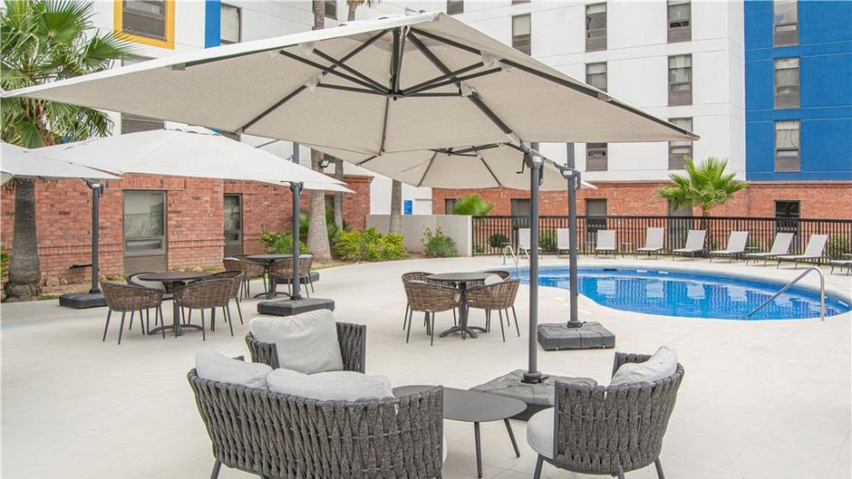 Hampton Inn by Hilton Saltillo Airport Pool