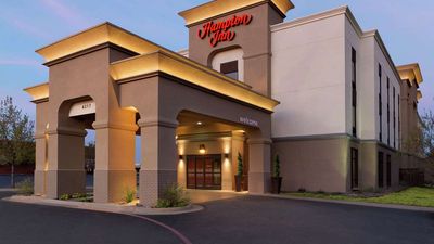 Hampton Inn Sikes Senter Mall