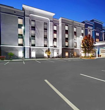 Hampton Inn & Suites Syracuse Erie Blvd