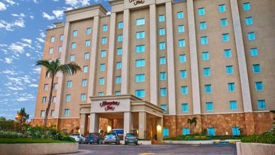 Hampton Inn by Hilton Tampico