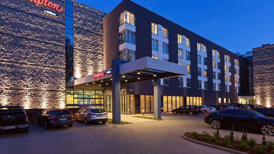 Hampton by Hilton Warsaw Airport Exterior