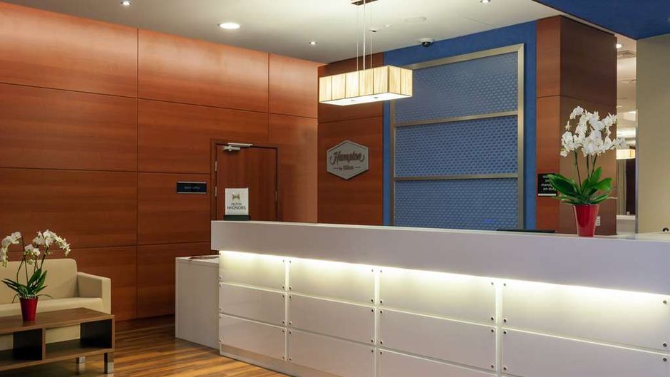 Hampton by Hilton Warsaw Airport Exterior