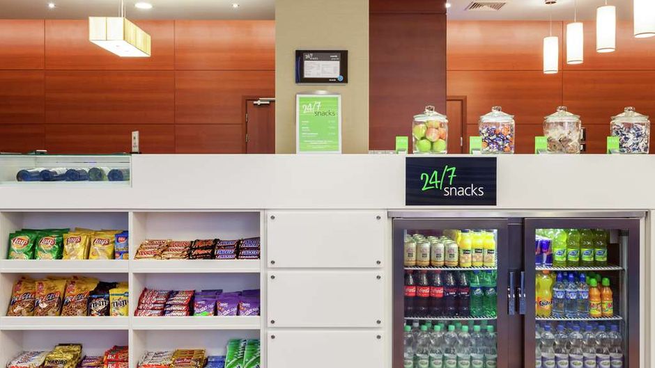 Hampton by Hilton Warsaw Airport Restaurant