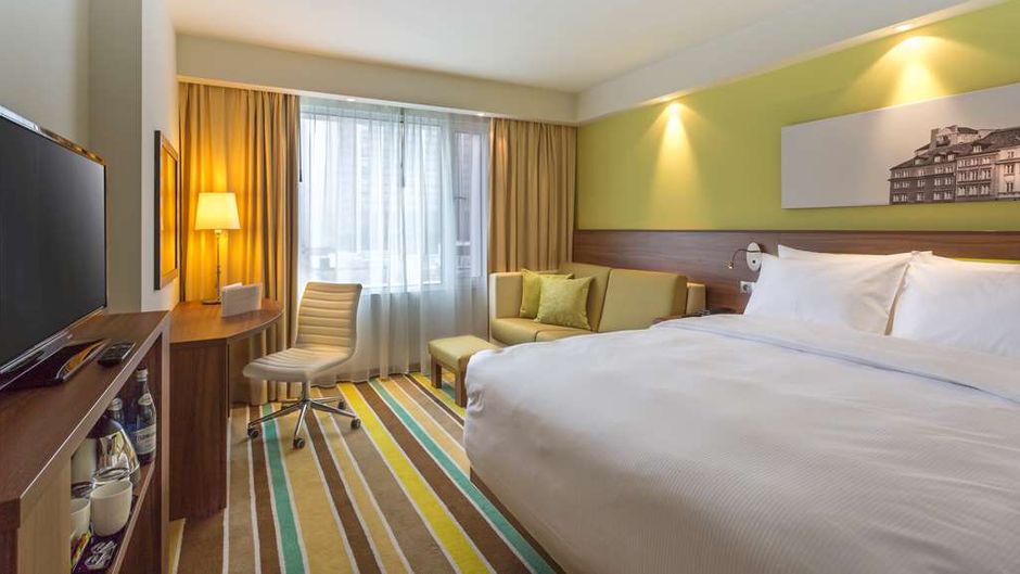 Hampton by Hilton Warsaw City Centre Room