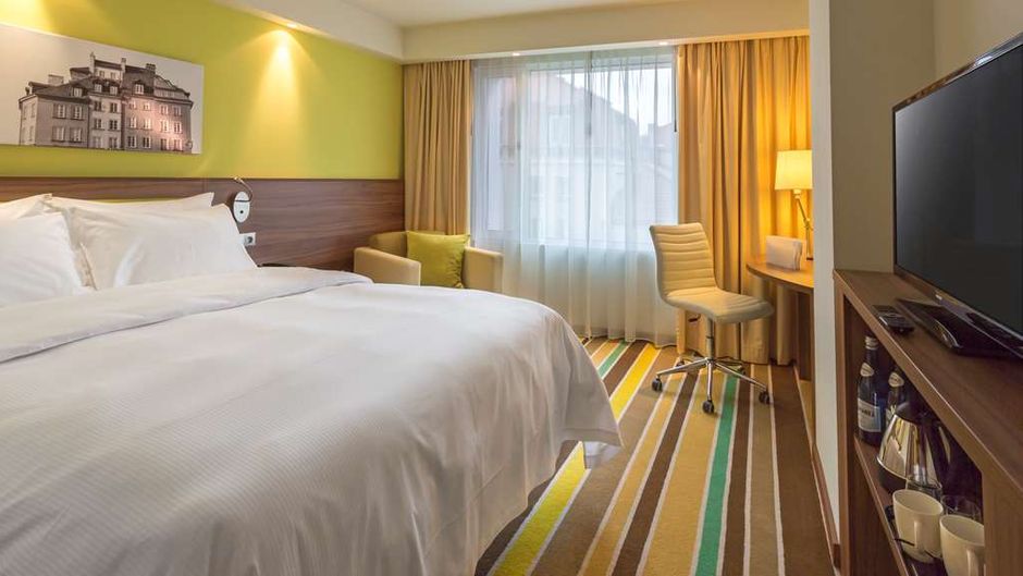 Hampton by Hilton Warsaw City Centre Room