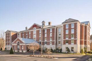 Hampton Inn & Suites Central