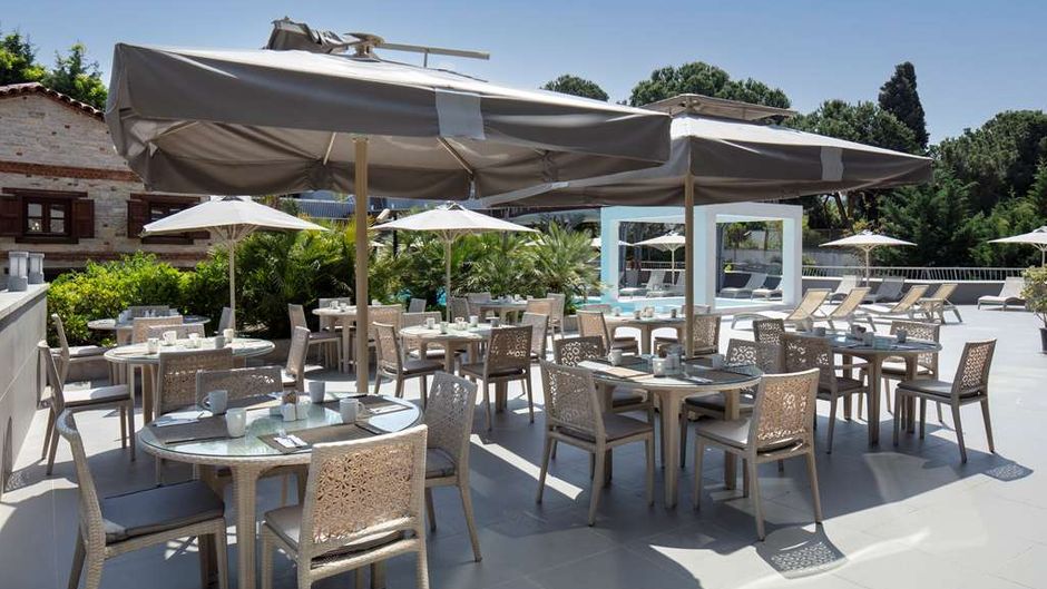 DoubleTree by Hilton Hotel Kusadasi Restaurant