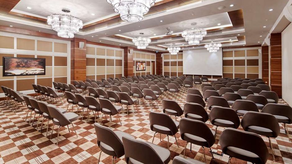 DoubleTree by Hilton Hotel Kusadasi Meeting