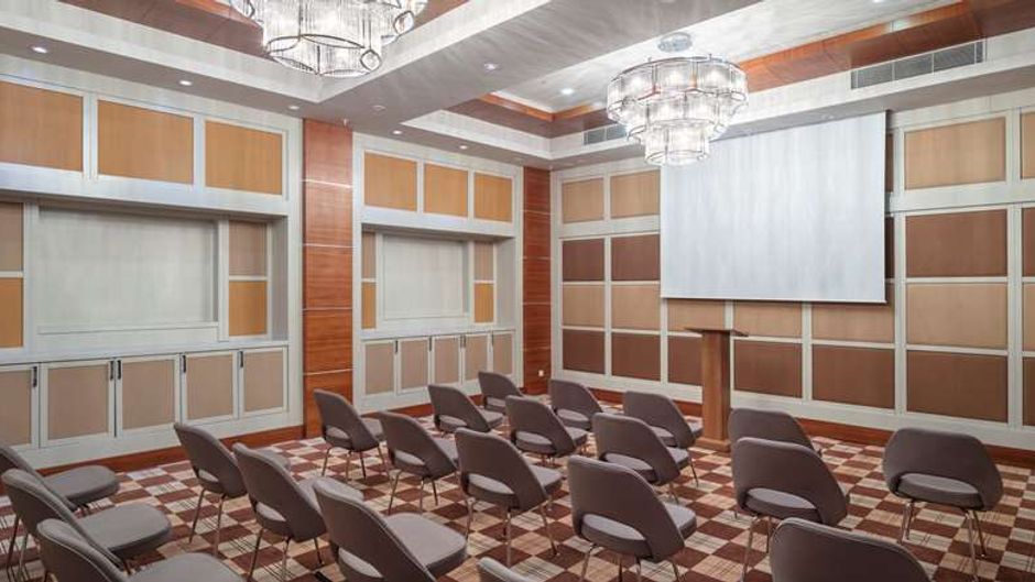 DoubleTree by Hilton Hotel Kusadasi Meeting