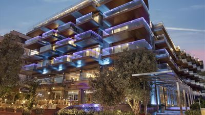 DoubleTree by Hilton Hotel Kusadasi