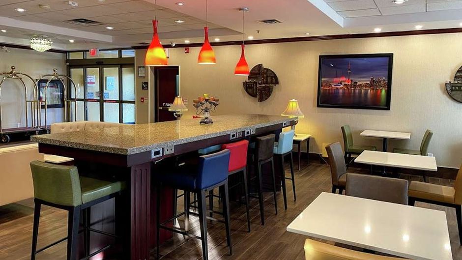 Hampton Inn Oakville - Mississauga Lobby