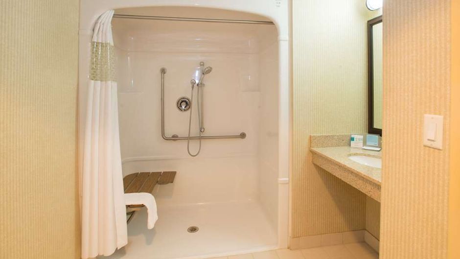 Hampton Inn Oakville - Mississauga Room