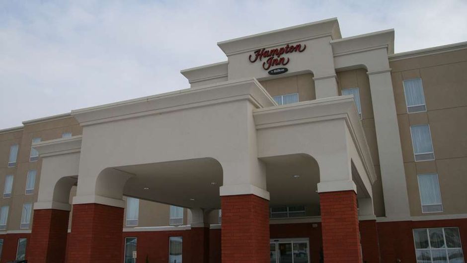 Hampton Inn by Hilton Fort Saskatchewan Exterior