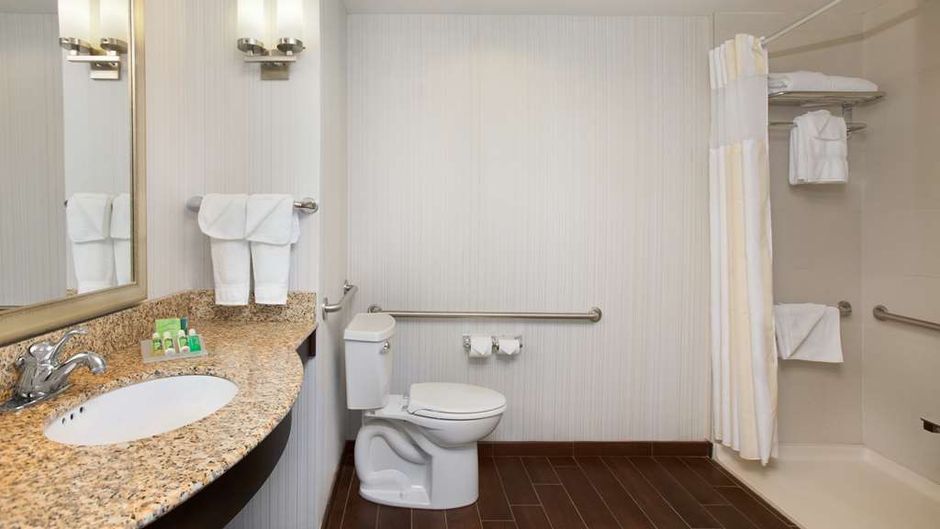 Hilton Garden Inn Edmonton Intl Airport Room