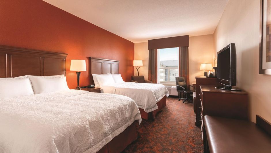 Hampton Inn Edmonton South Room