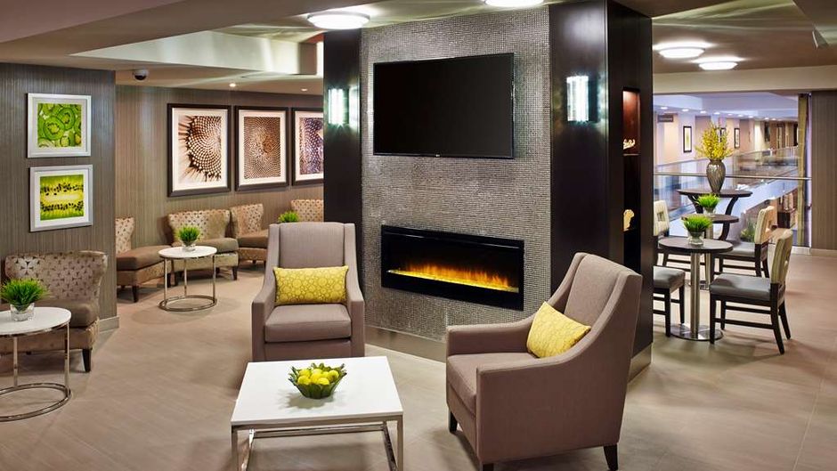 Homewood Suites Hamilton Lobby