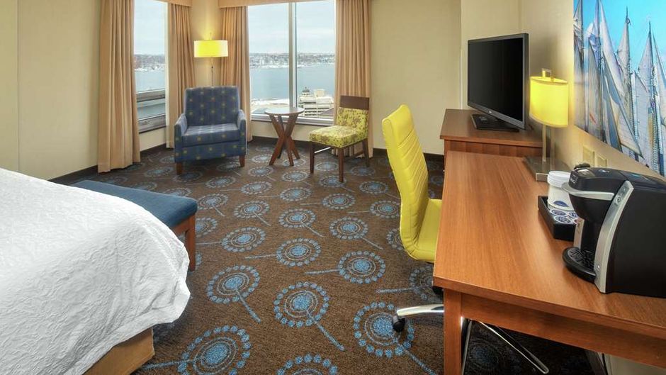Hampton Inn by Hilton Halifax Downtown Room