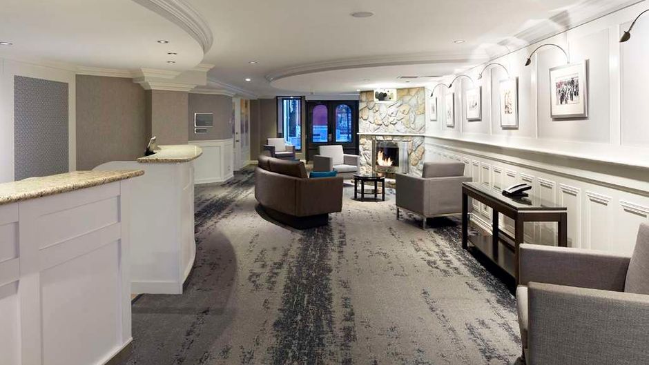 Homewood Suites by Hilton Lobby