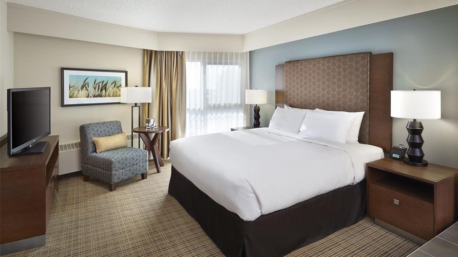 DoubleTree by Hilton Hotel & Conf Ctr Room