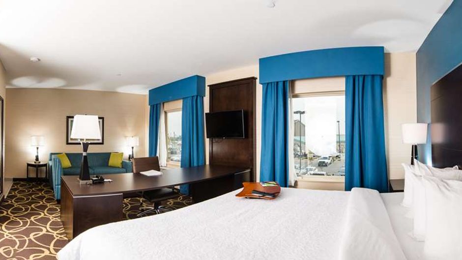 Hampton Inn & Suites, Regina East Gate Room