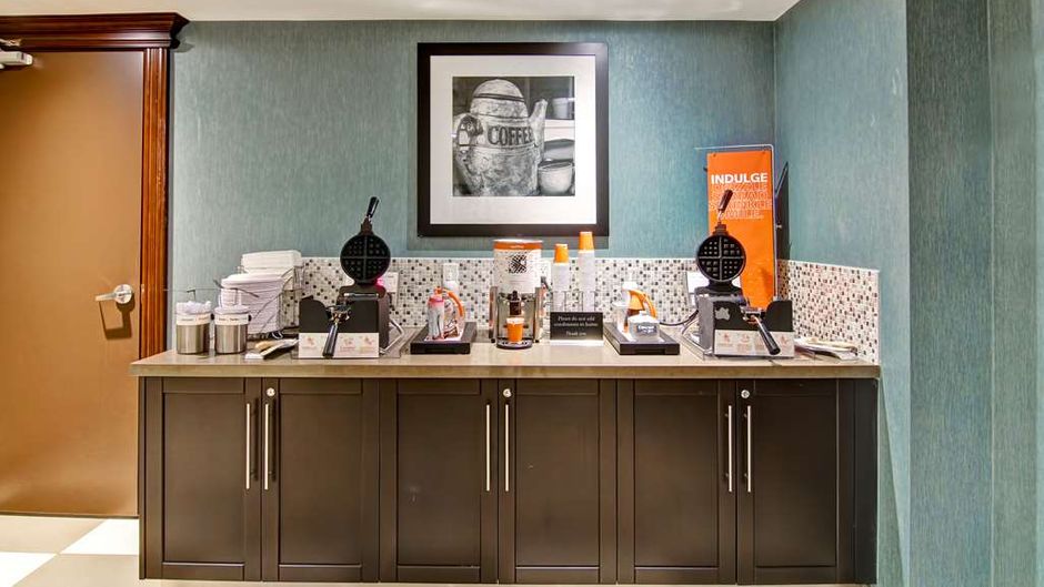 Hampton Inn by Hilton Sudbury Restaurant
