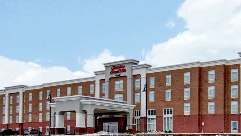 Hampton Inn & Suites Saint John Exterior