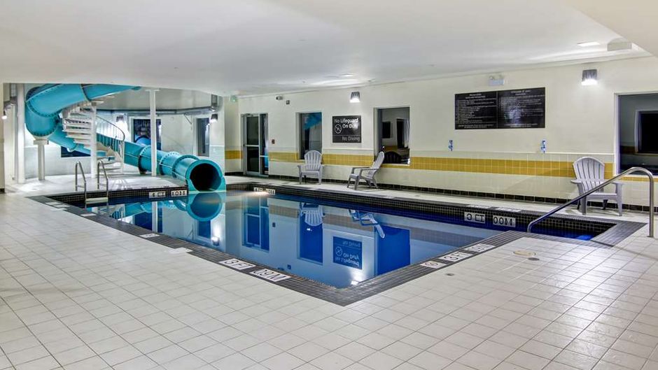 Hampton Inn & Suites Saint John Pool