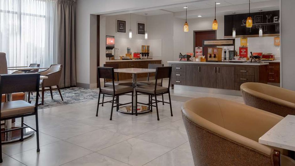 Hampton Inn Toronto/Brampton Restaurant