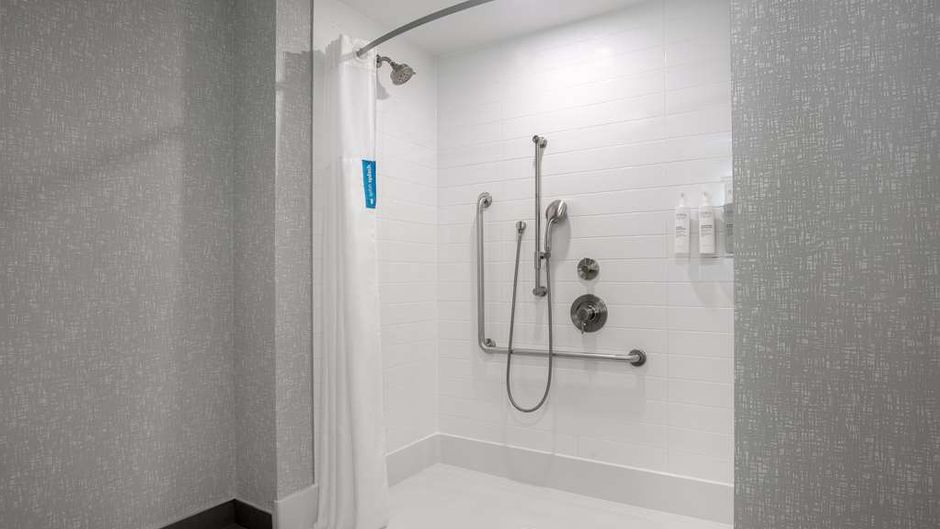 Hampton Inn Toronto/Brampton Room
