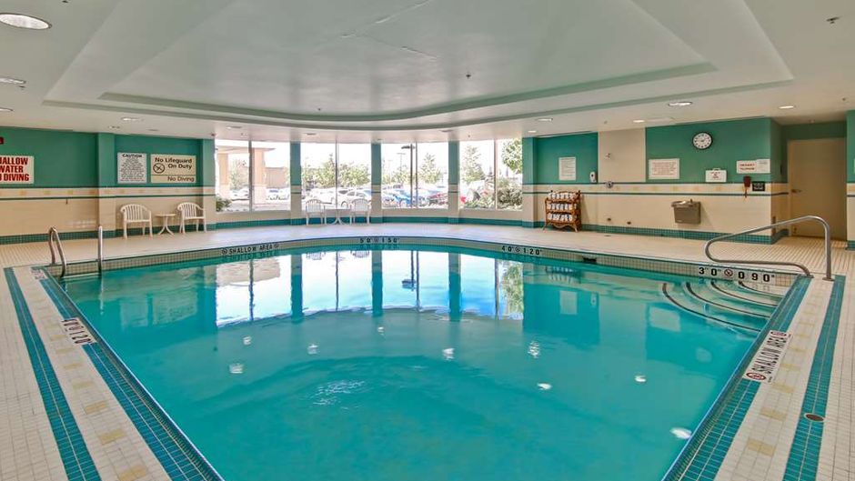 Homewood Suites Toronto Arpt Corp Ctr Pool