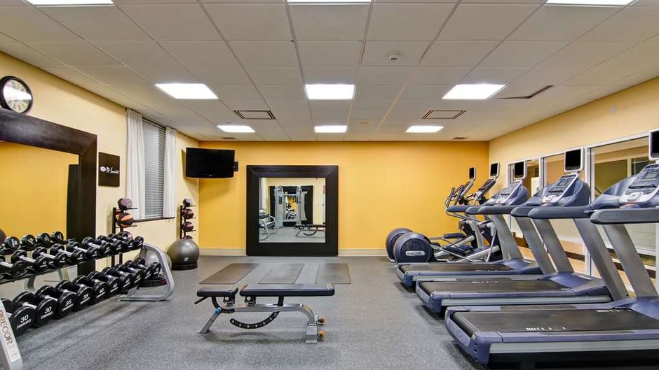 Homewood Suites Toronto Arpt Corp Ctr Health