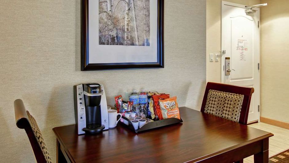 Homewood Suites Toronto Arpt Corp Ctr Room