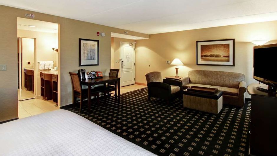 Homewood Suites Toronto Arpt Corp Ctr Other