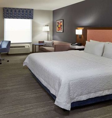 Hampton Inn & Suites Montreal-Dorval