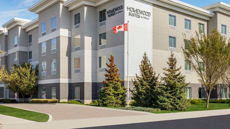 Homewood Suites by Hilton Winnipeg Airpt Exterior