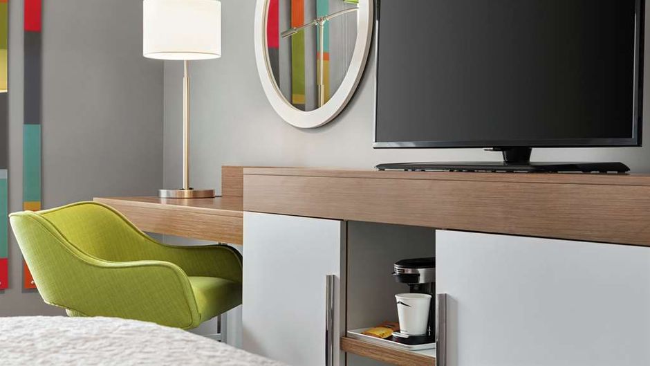 Hampton Inn London Room