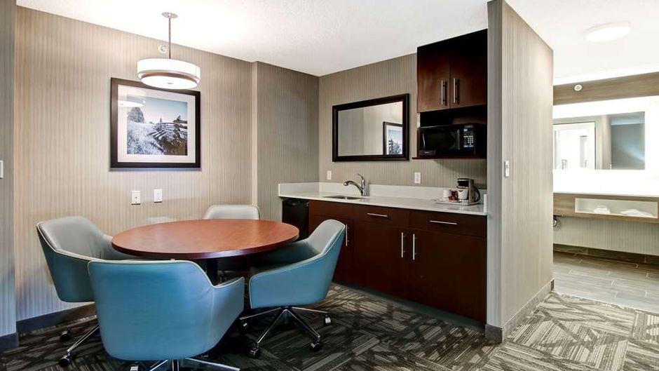 Hampton Inn & Suites Calgary Arpt Other