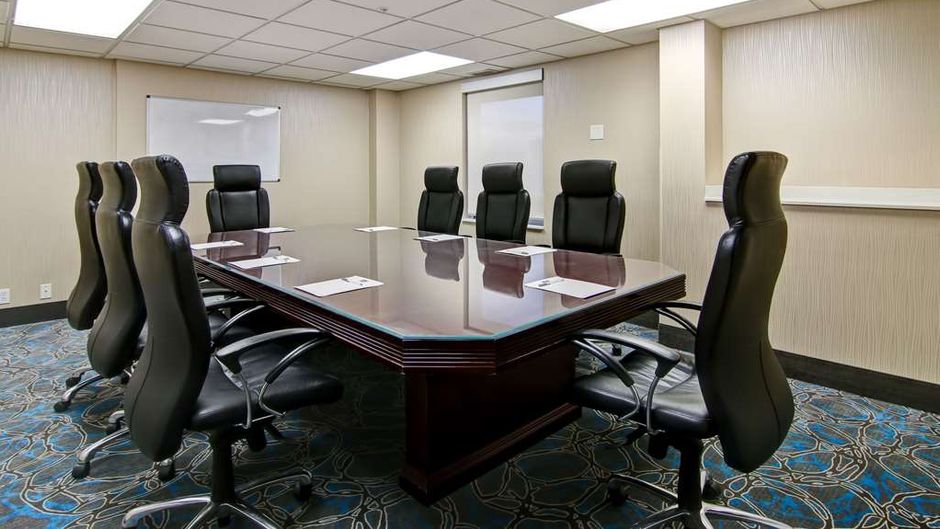 Hampton Inn & Suites Calgary Arpt Meeting