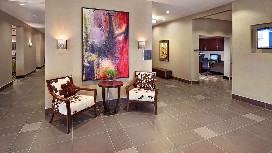 Homewood Suites Calgary Airport Lobby