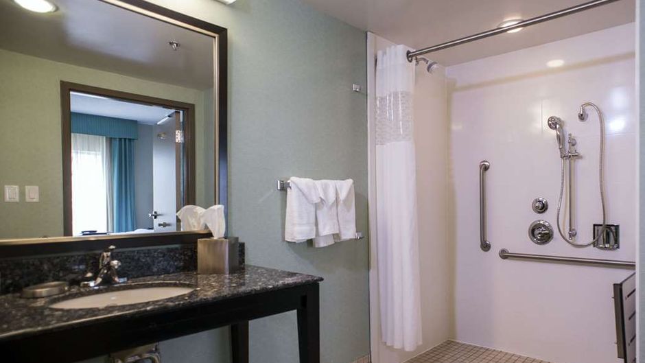 Hampton Inn & Suites St John's Airport Room