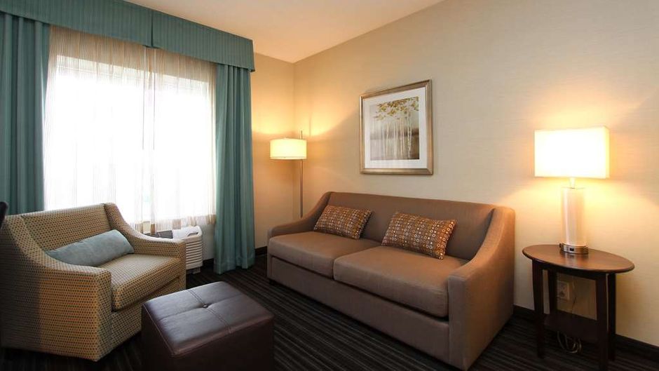 Hampton Inn & Suites St John's Airport Room