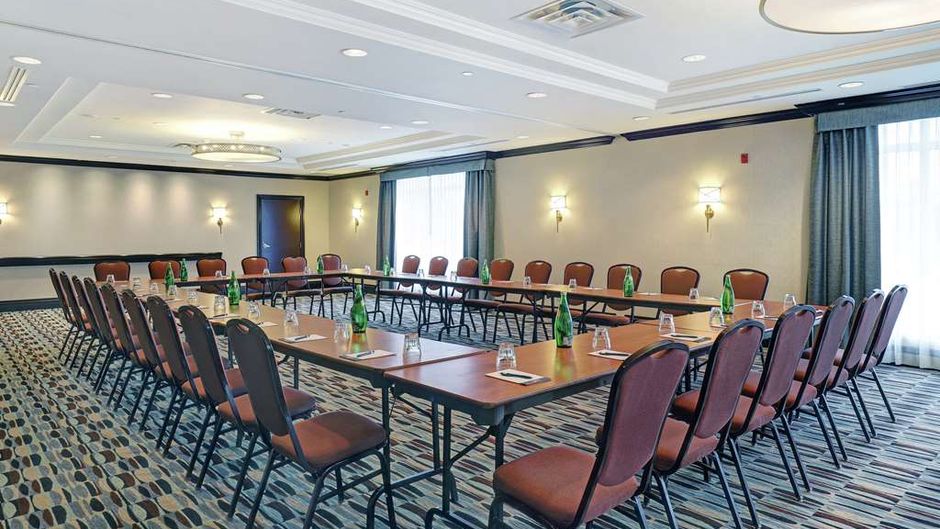 Homewood Suites by Hilton Meeting