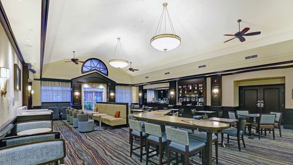 Homewood Suites by Hilton Lobby