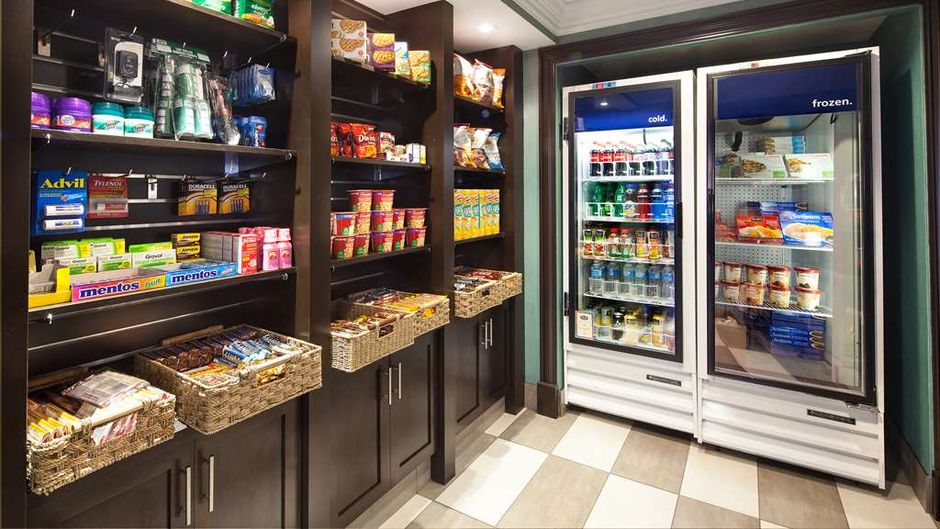Hampton Inn & Suites Toronto Airport Restaurant