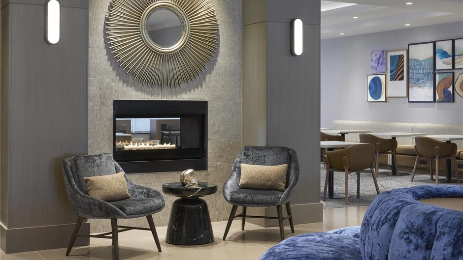 Homewood Suites by Hilton - Vaughn Lobby