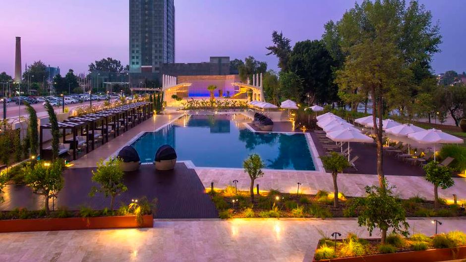 Adana Hilton Pool