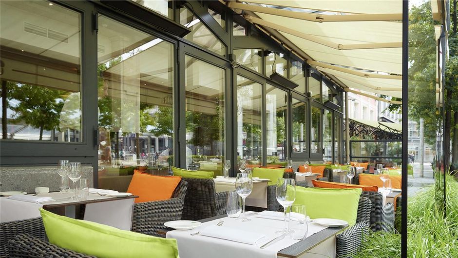 Hilton Antwerp Old Town Exterior