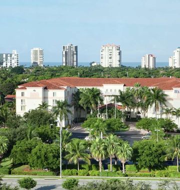 Hilton Naples